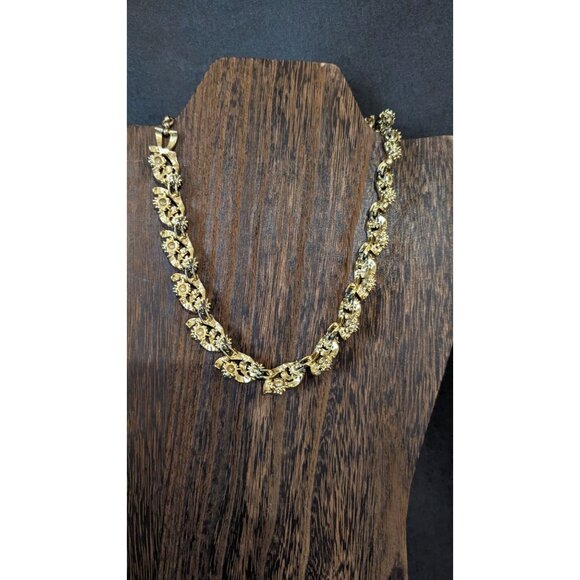Vintage Coro Necklace gold tone flowers forget me knot leaves choker 15" - Picture 4 of 10